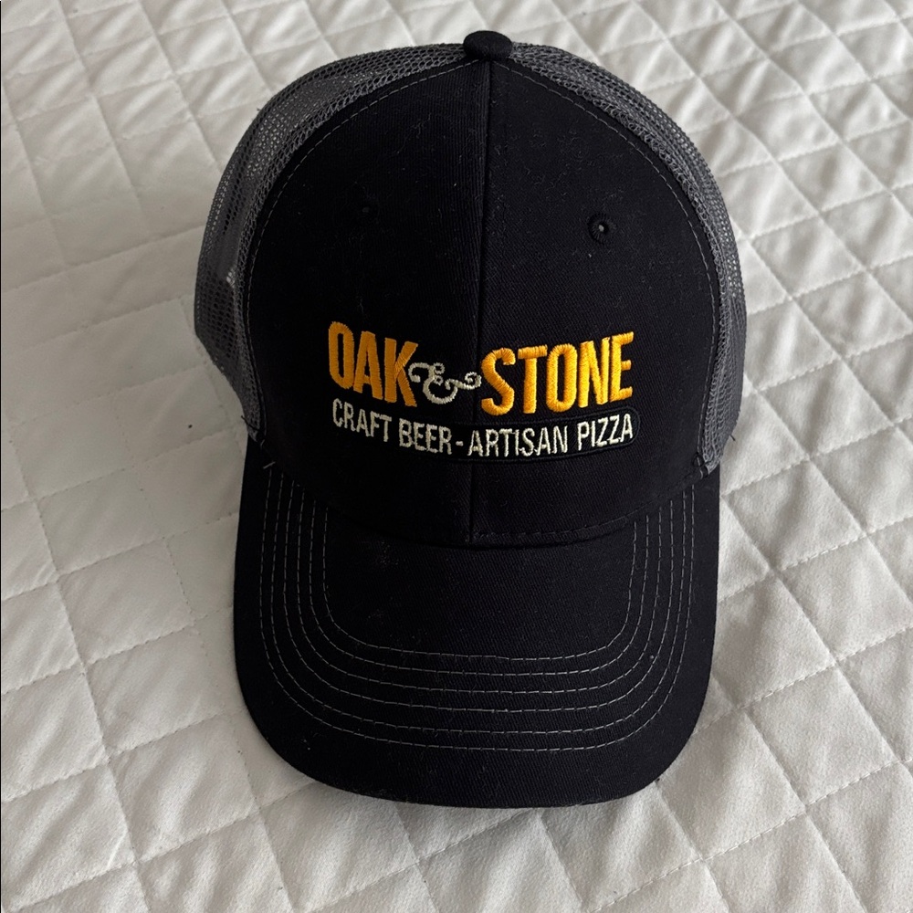 Oak & Stone Black and Gray Trucker Hat